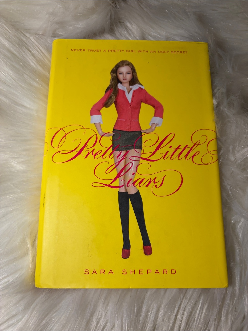 📚 3 for $15 📚 pretty little liars by sara shepard book